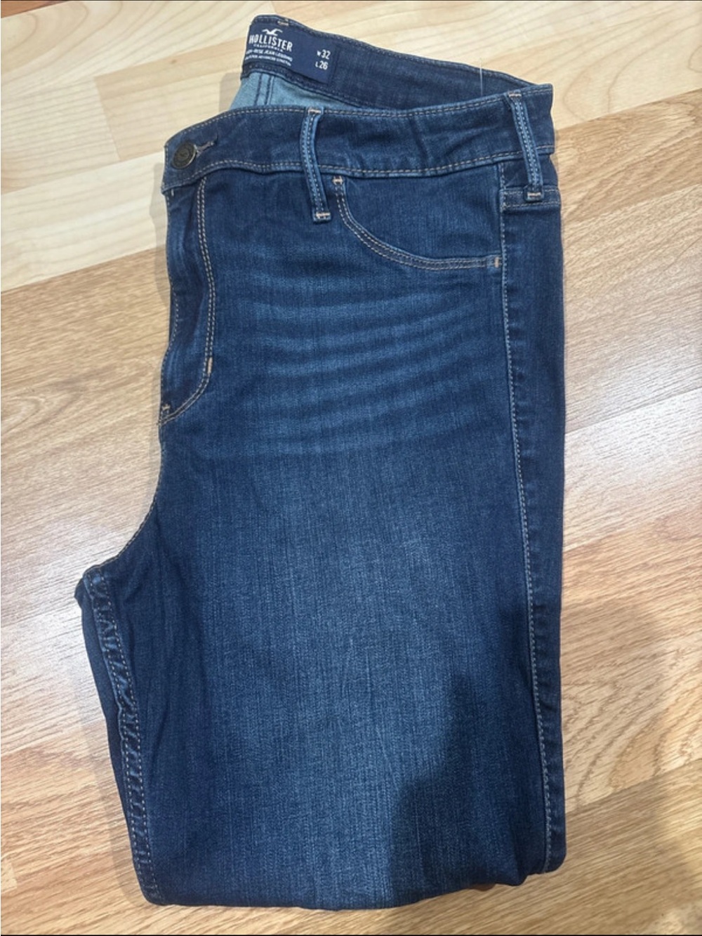 Hollister Women’s Dark Indigo Skinny Jeans